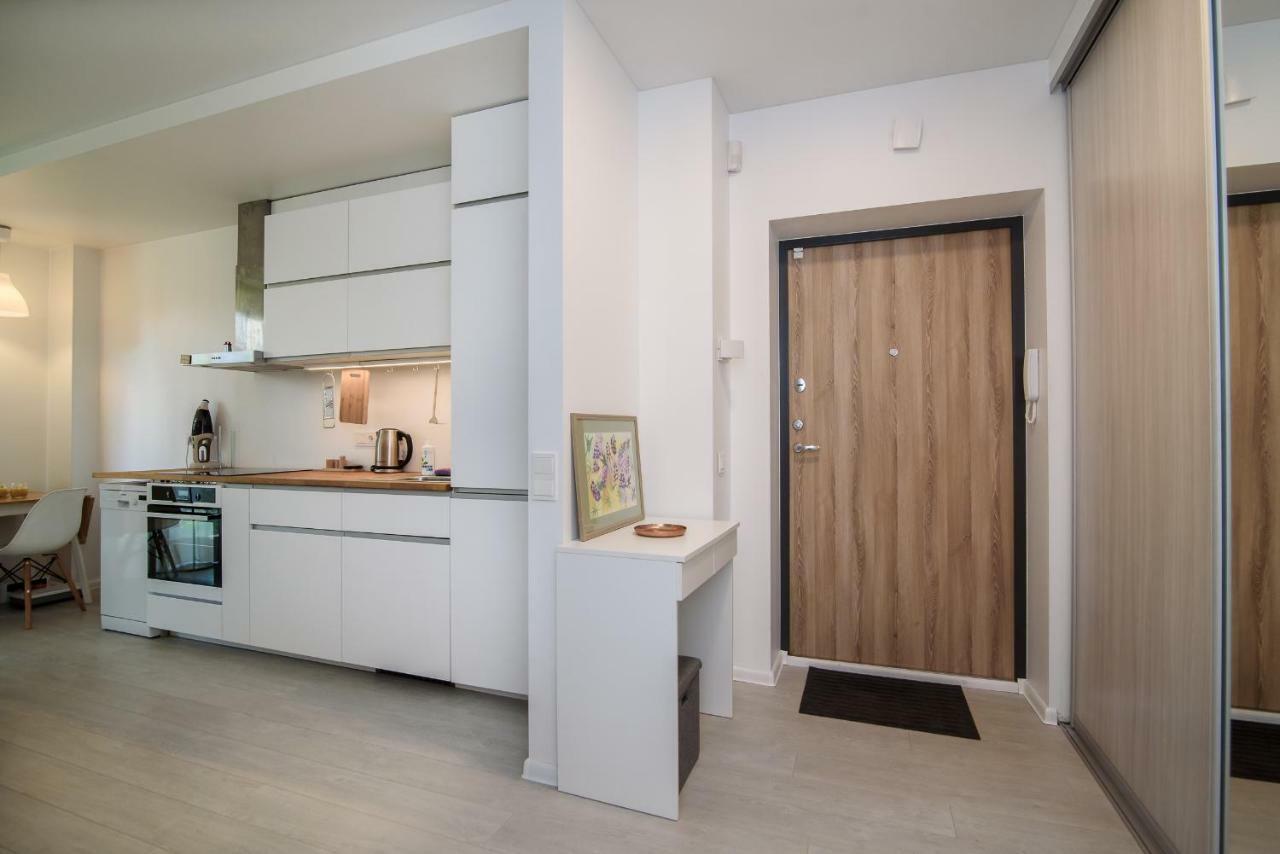 וילנה #Stayhere - Comfy & Stylish Studio With Green Patio Close To Old Town מראה חיצוני תמונה